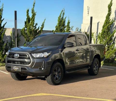 TOYOTA HILUX 2.8 D-4D TURBO DIESEL CD SR 4X4 AUTOMÁTICO